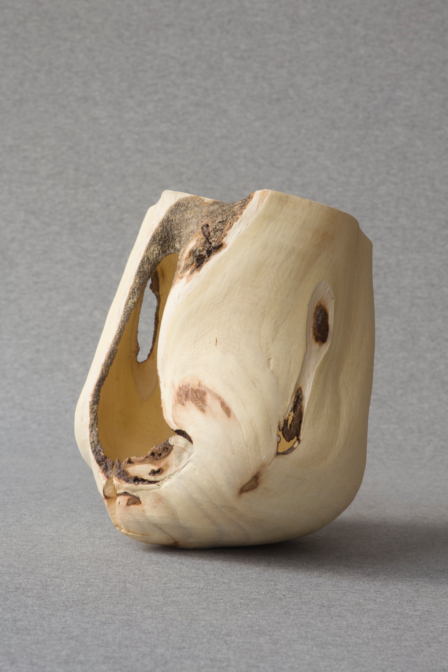 "Garrotxa" - cuenco decorativo de madera