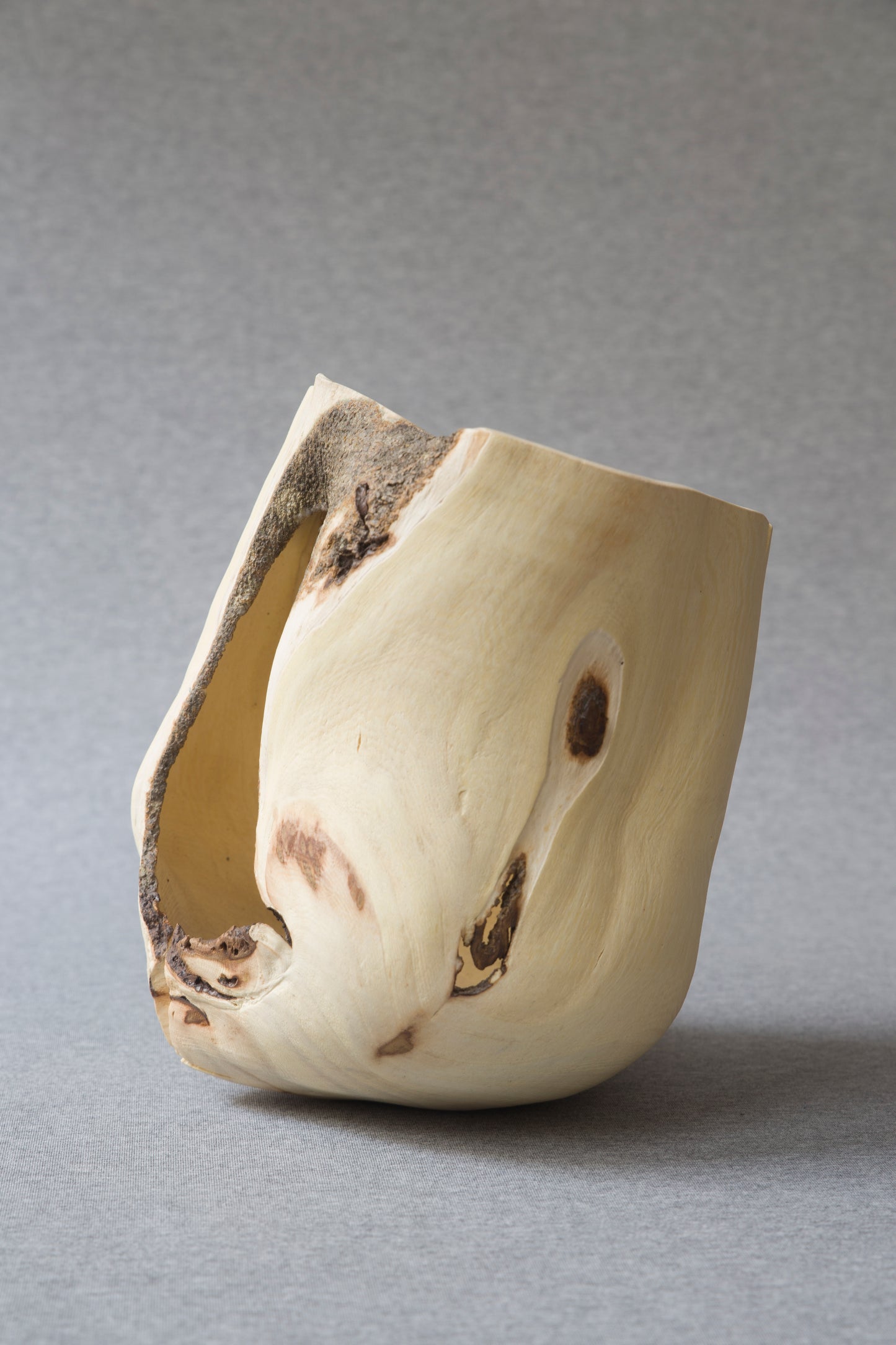 "Garrotxa" - cuenco decorativo de madera