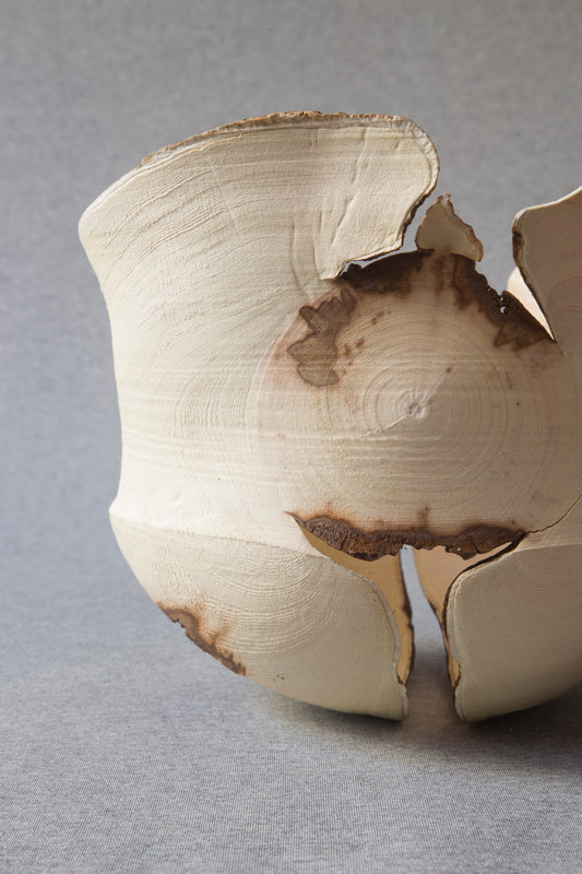"Siugurana" - cuenco decorativo de madera