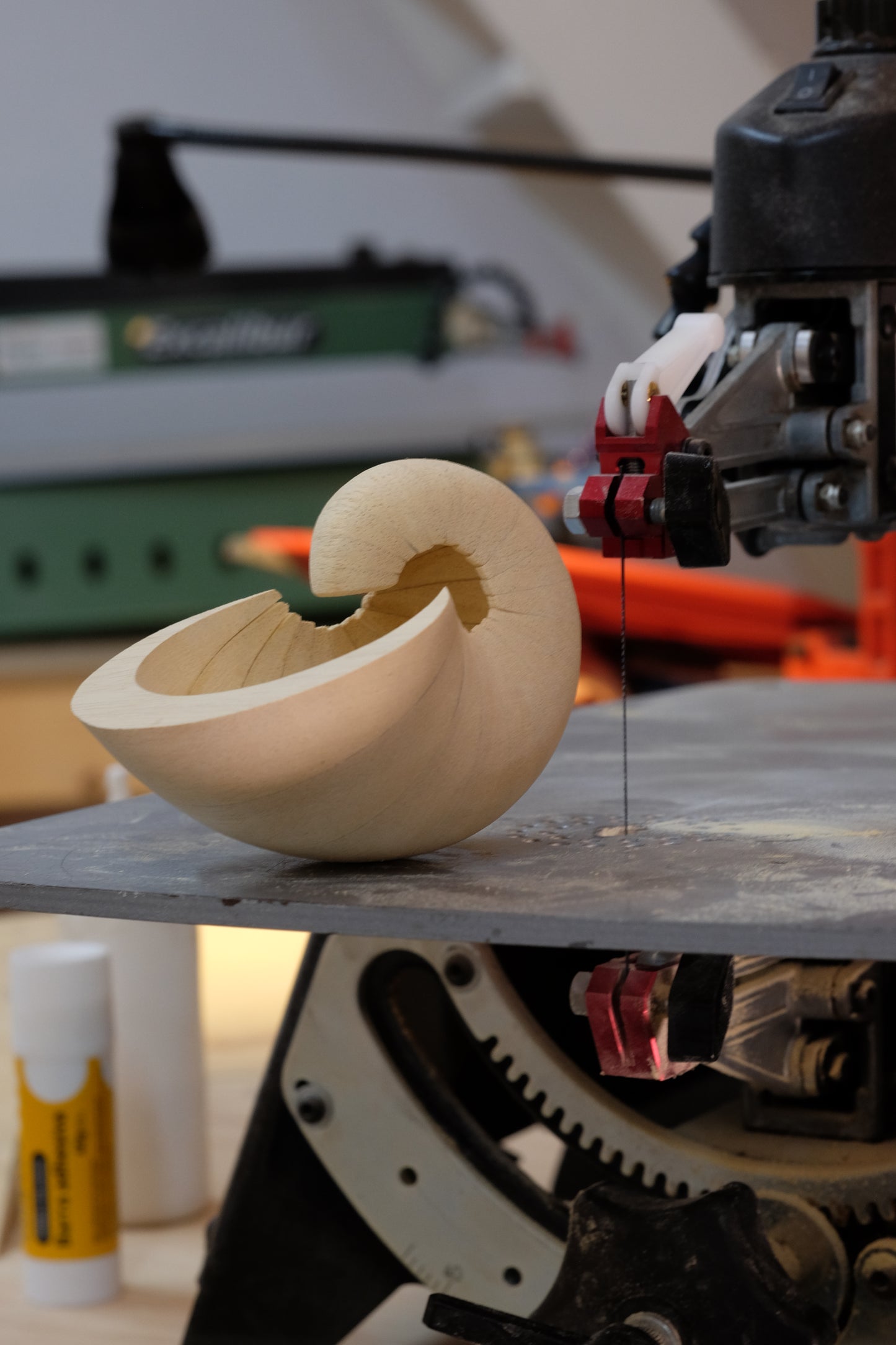 Curso de Marquetería con Scroll Saw: Crea una Caracola en Madera Maciza (Principiante)